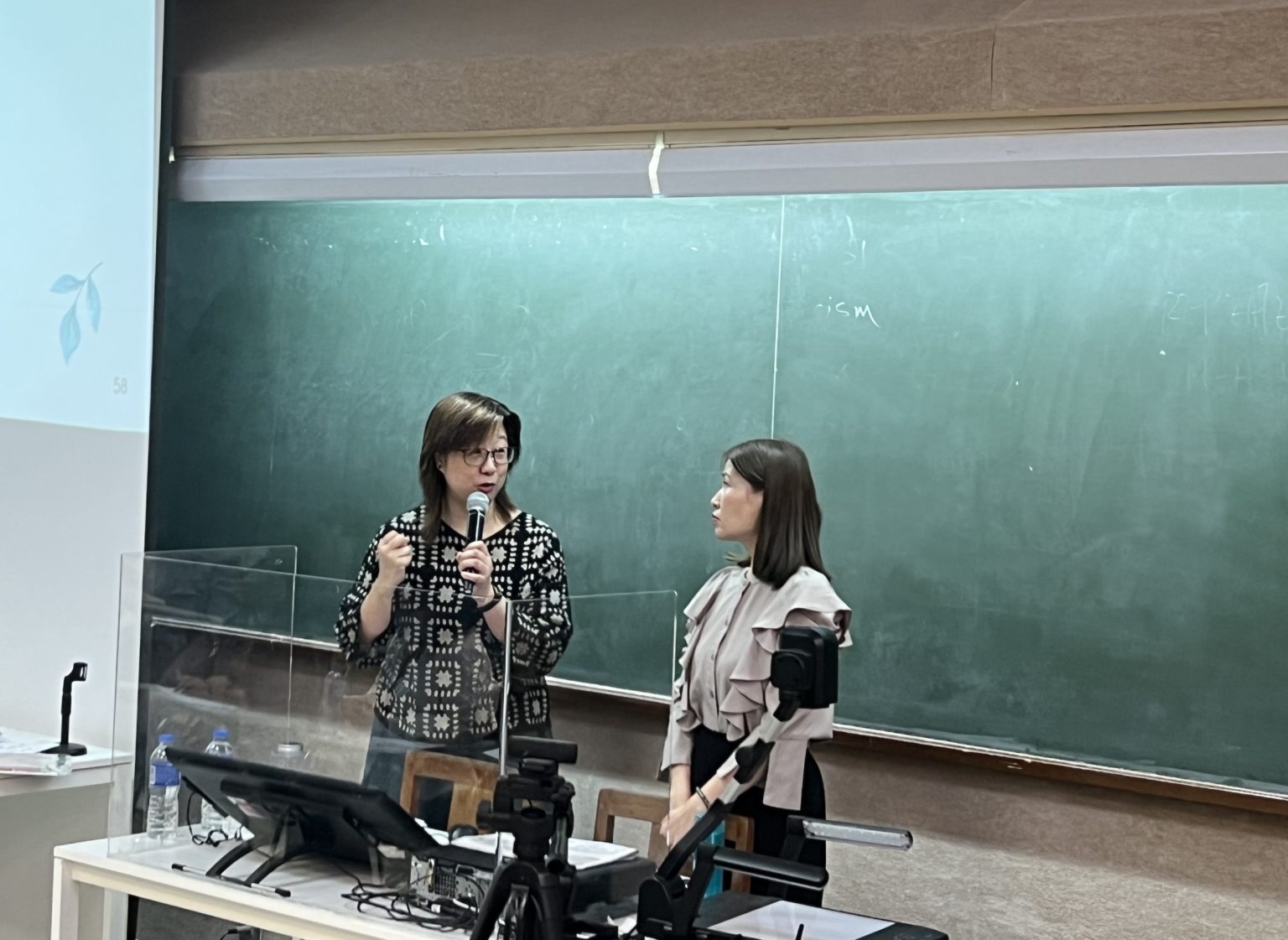 教育局專家為仁大中文系主持中國語文課程專題講座 – SHUE YAN NEWSLETTER